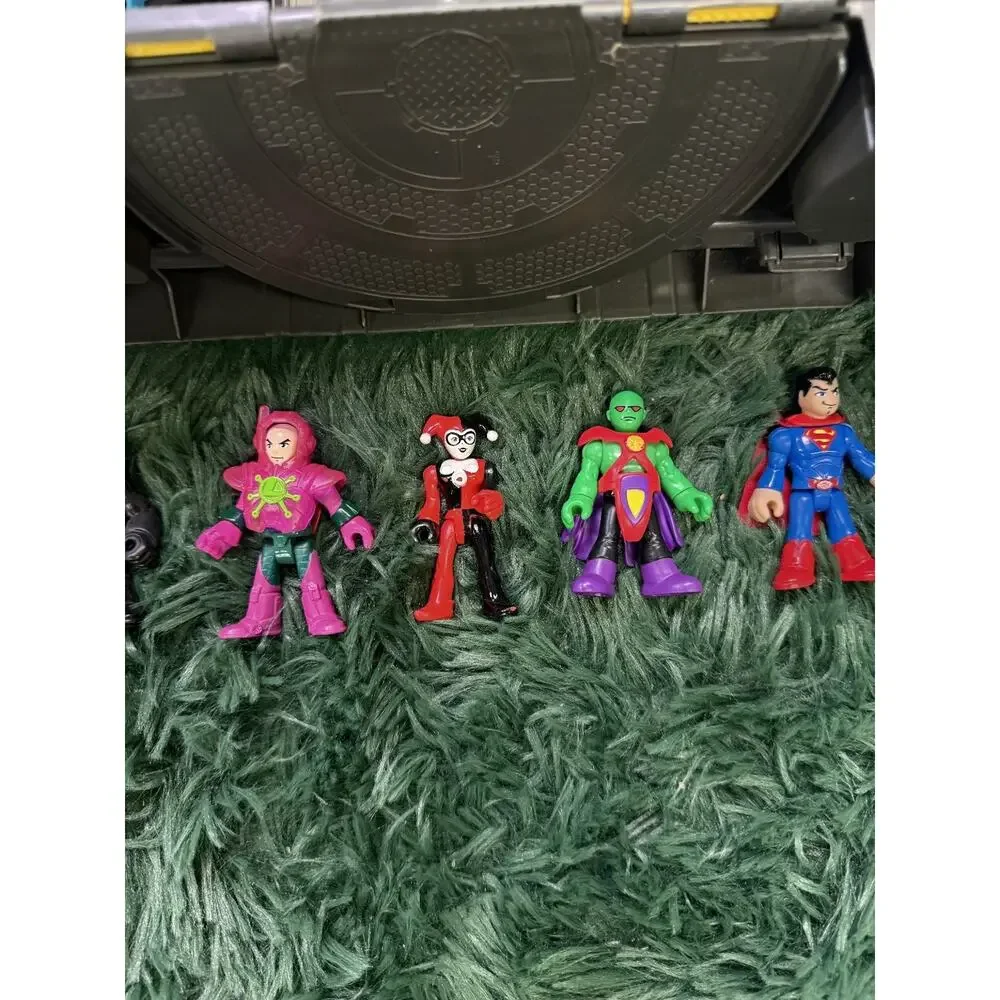 Imaginext DC Super Friends Batcave Playset with 5 Action Figures